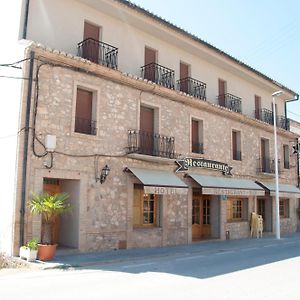 Hotel Alvarez Tuéjar Exterior photo