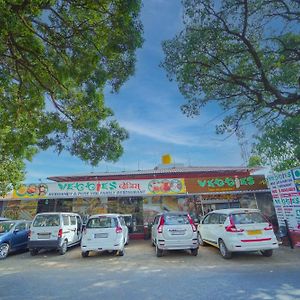 Veggies Residency & Pure Veg Restaurant Hotel Mahābaleshwar Exterior photo