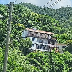 Canefield Sea View Apartment Roger Exterior photo