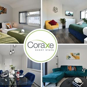 3 Bedroom Blissful Living For Contractors And Families Choice By Coraxe Short Stays Tilbury Exterior photo