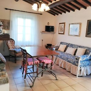 One bedroom appartement with garden&wifi at Provincia di Siena Palazzina  Exterior photo