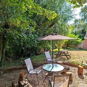 Cosy And Secluded Brook-Side Lodge Sleaford Exterior photo