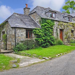 2 Bed In Callington Kates Villa North Hill Room photo