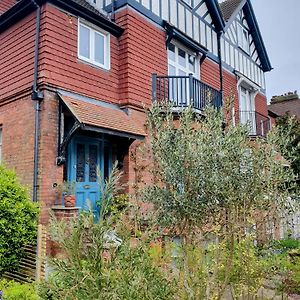 The Dover Stop Appartement Exterior photo