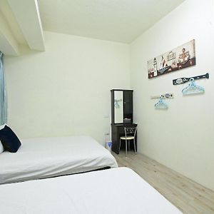 Rara Stay Taichung Exterior photo