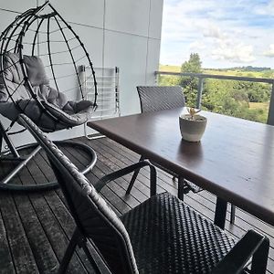 Byron Bay Hinterlands Dreaming Woods Cabin Two Appartement Bangalow Exterior photo