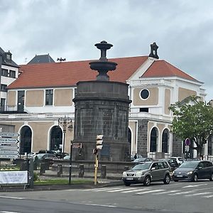 La Caravelle Hotel Riom Exterior photo