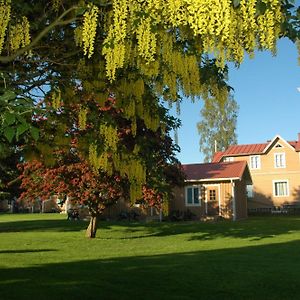 Gaestgard Christiansund Hotel Eckero Exterior photo