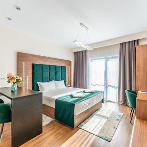 M City Aparthotel Arad Room photo