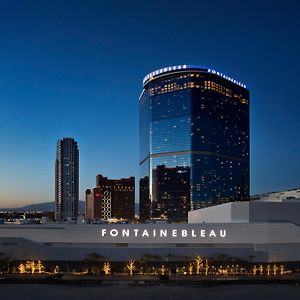 Fontainebleau Las Vegas Hotel Exterior photo