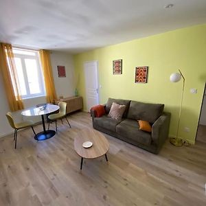 Cosy Studio Proche Aeroport Appartement Aulnat Exterior photo