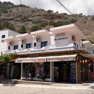 Giannis Rooms Agia Roumeli Exterior photo