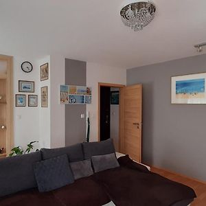 Apartman Sandy Prestige Appartement Veľký Meder Exterior photo