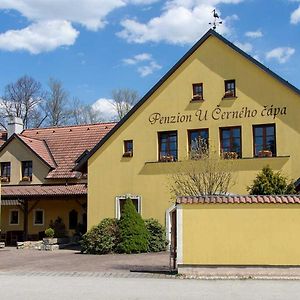 Penzion U Cerneho Capa Hotel Lásenice Exterior photo