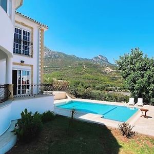 Tropical Mountain Villa With Pool & Sea View Girne Exterior photo