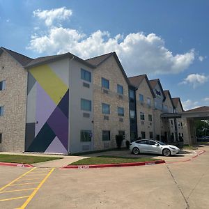 Spark By Hilton Round Rock Hotel Exterior photo