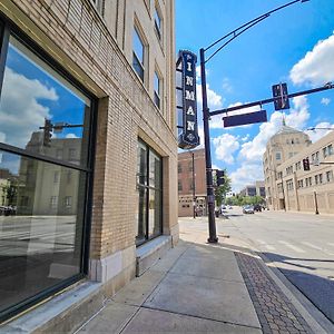 Cozy Studio At The Historic Inman Appartement Champaign Exterior photo