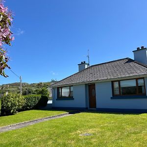 House In The Heart Of The Village Gleann Cholm Cille Exterior photo