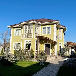 Балжан Villa Alma-Ata Exterior photo