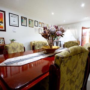 Emthonjeni Bed & Breakfast Bed and Breakfast Soweto Exterior photo