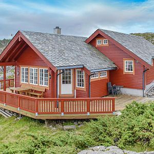 Nice home in Bekkjarvik with 4 Bedrooms Exterior photo