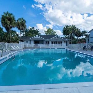 Stylish Sanctuary King Beds Upscale Condo Gainesville Exterior photo