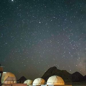 Sami Al Muzna Rum Camp Bed and Breakfast Wadi Rum Exterior photo