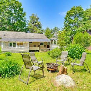 Cozy Lake Luzerne Home - 1 Mi To Wayside Beach! Exterior photo