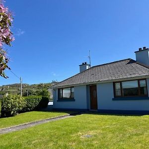 House In The Heart Of The Village Gleann Cholm Cille Exterior photo