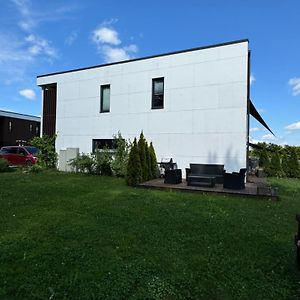 Terraced House In Quiet Neighborhood Appartement Tartu Exterior photo