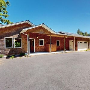 Seabreeze Retreat Villa Arch Cape Exterior photo