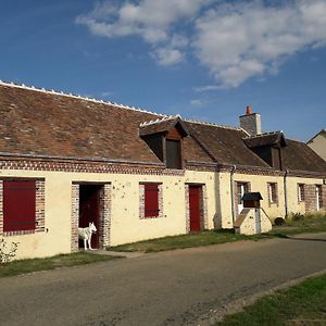 Gites Les Terriers Saint-Jean-Froidmentel Exterior photo