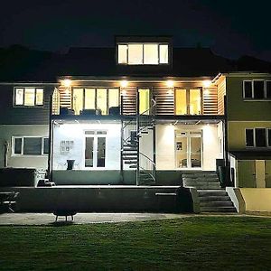 Thorndale - Luxury Coastal Home - Hot Tub , Cinema & Games Room Westward Ho!  Exterior photo