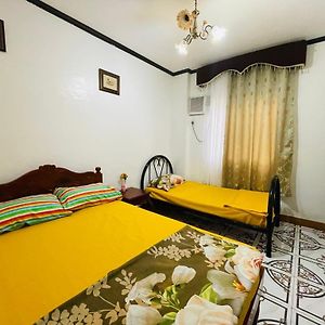 Chelsiefaye Guesthouse Laoag Exterior photo