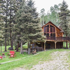 Standing Bear Lodge With High Speed Wifi Red River Exterior photo