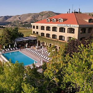 Terre Brune Hotel Mzaar Kfardebian Exterior photo