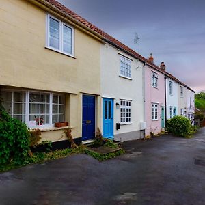 The Snug - A Quaint Mews Cottage City Centre Wells Exterior photo