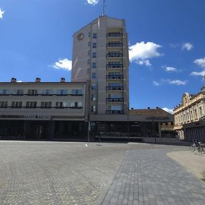 Hotel Aurora Satu Mare Exterior photo