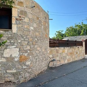 Enchanting Traditional Village Home Agia Marina  Exterior photo