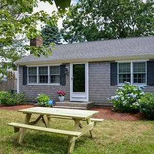 Cozy Coastal Retreat West Dennis Villa Exterior photo