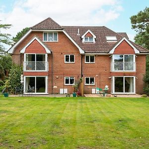 The Gables Penthouse Appartement Poole Exterior photo