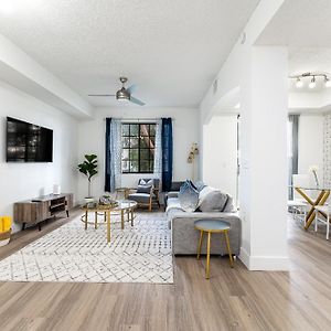 Newly Renovated Delray Beach Townhome Exterior photo