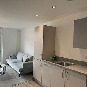 Luxury 1Br Near Manchester Town Appartement Exterior photo