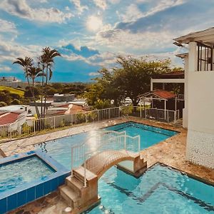 Hotel Loto Del Viento Cartago Exterior photo