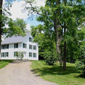 The Dutton Farmhouse Villa Dummerston Center Exterior photo