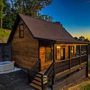 Misty Mountain Morning Hotel Sevierville Exterior photo