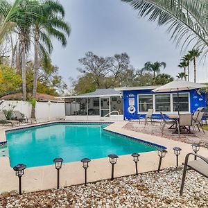 Vibrant Largo Home Heated Pool, Lake Views! Exterior photo