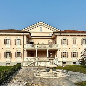 Oasi Di Monchiero Hotel Exterior photo