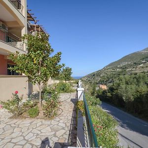 Myrtos Cottages Kefalonia Divarata Exterior photo