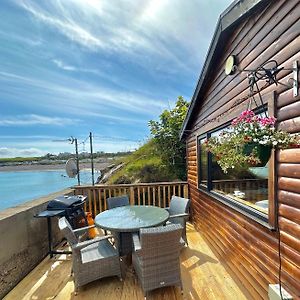 Cosy Portmor Log Cabin- Sea Views, Deck & Relaxation Appartement Malin Head Exterior photo